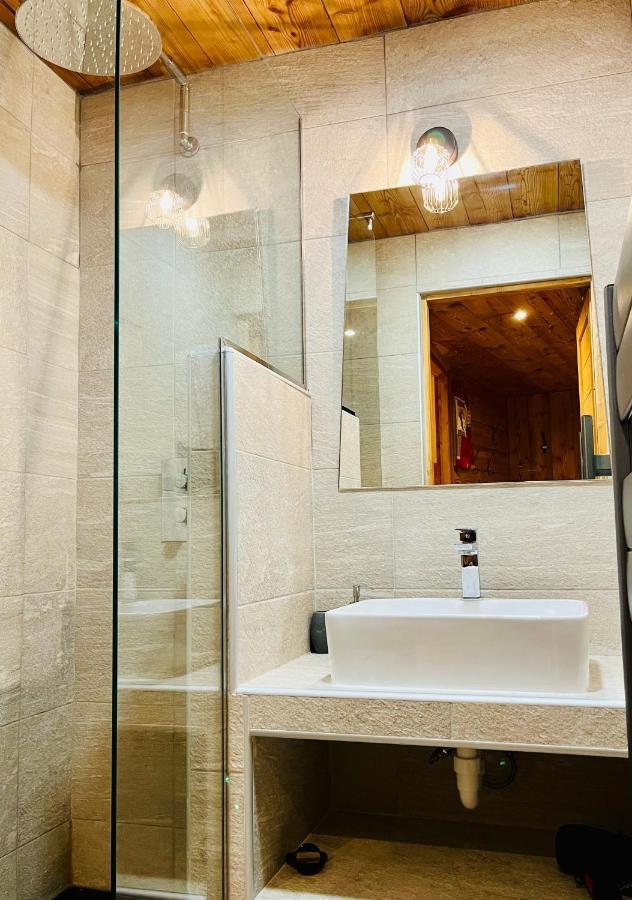 Fleurs Et Neige Apartment Lanslevillard Ngoại thất bức ảnh
